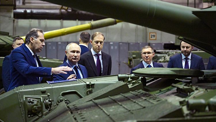 Das Militär verschlingt inzwischen rund ein Drittel des russischen Staatshaushalts. 