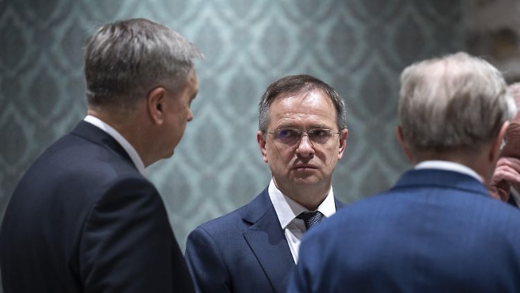 Wladimir Medinski ist bei den Gesprächen in Istanbul der Verhandlungsführer der russischen Delegation.