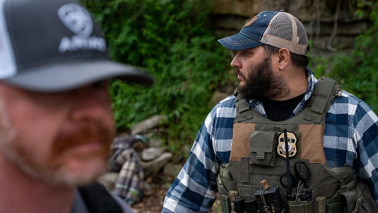 Sollen umfassenden Zugriff auf Daten von Millionen Menschen erhalten: Mitarbeiter der Einwanderungsbehörde ICE, hier im US-Bundesstaat Tennessee. 