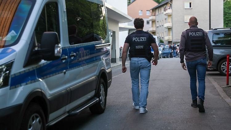 Ein Polizeisprecher bestätigte auf Anfrage einen entsprechenden Einsatz in Heiligenhaus bei Düsseldorf. 