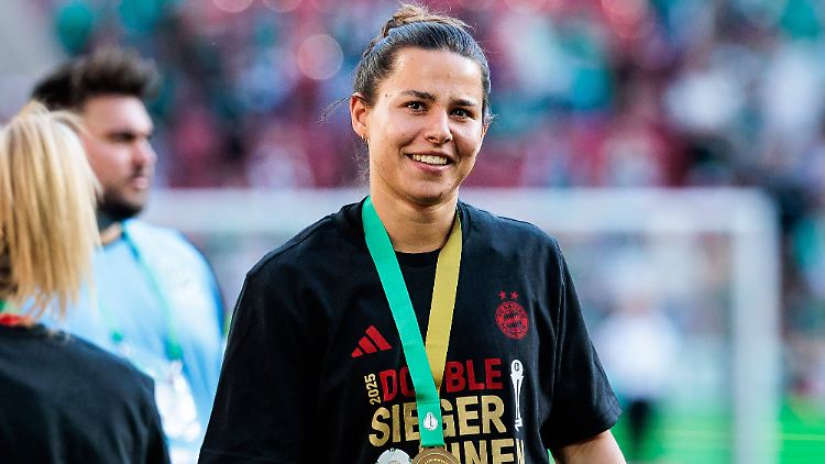 Lena Oberdorf gewann in ihrem ersten Jahr beim FC Bayern das Double. Verletzungsbedingt machte sie jedoch kein Spiel.
