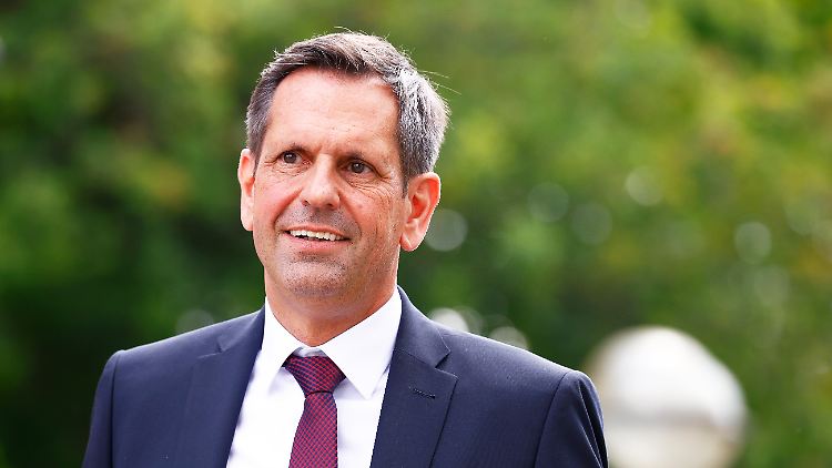 Der 58-Jährige war bis zuletzt Wirtschaftsminister in dem Bundesland. 