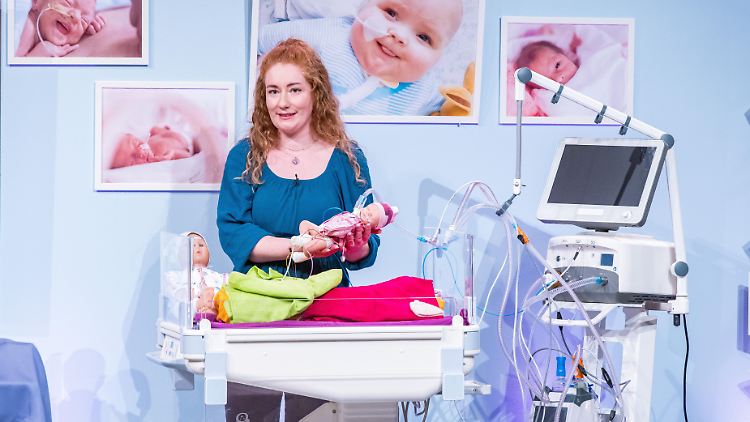 Jennifer Tlusteck stellt bei "Die Höhle der Löwen" ihr Produkte für Frühchen vor.