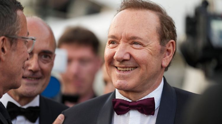 Kevin Spacey war zuletzt in einigen kleineren Filmen zu sehen, jetzt hat er Regie geführt.