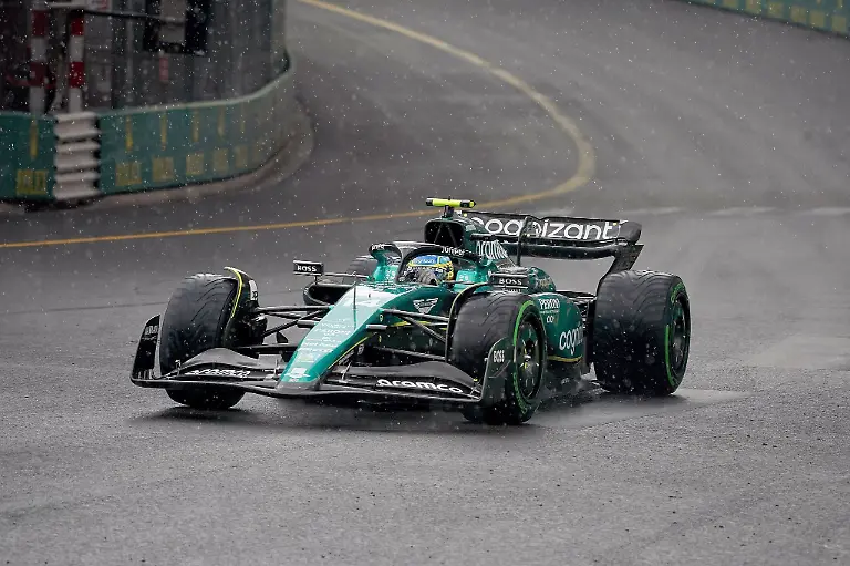 Fernando-Alonso-im-Aston-Martin