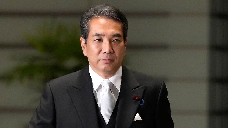 Taku Eto prahlte inmitten des Reis-Notstands in Japan damit, selbst keinen kaufen zu müssen.
