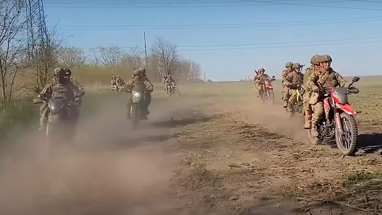 Sturmsoldaten des Angriffsregiments Skala. 
