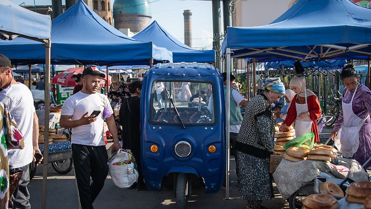 Samarkand lebt bisher vor allem von Touristen, die die historischen Stätten der Stadt besuchen.