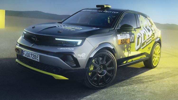 Die Front des Opel Mokka mit dem typischen "Vizor" erhält auch der Renn-Prototyp.