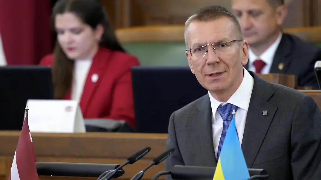 27ed85fa76829deff5ae91a6380e3443