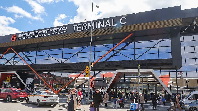 Auch auf dem wichtigsten Moskauer Flughafen Scheremetjewo wurde ein Flugverbot verhängt.