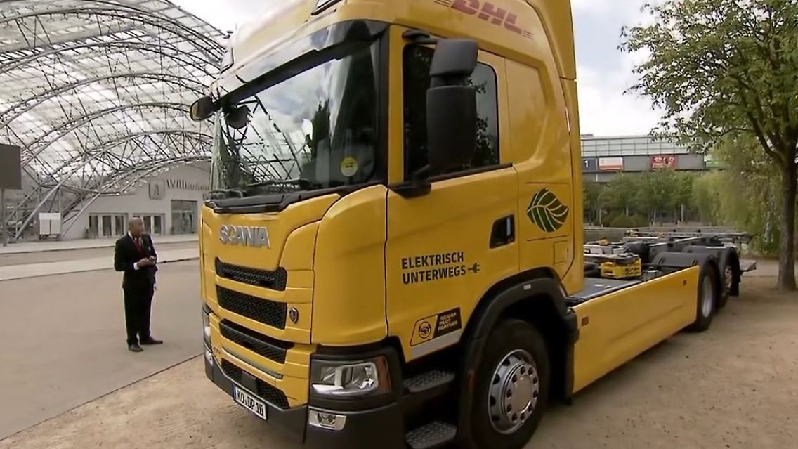 Post E-Lkw.jpg