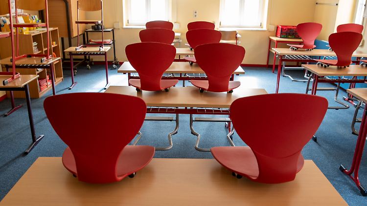 An manchen Schulen herrscht ein raues Klima. Nicht nur Lehrkräfte, sondern auch Schülerinnen und Schüler fühlen sich bedroht.