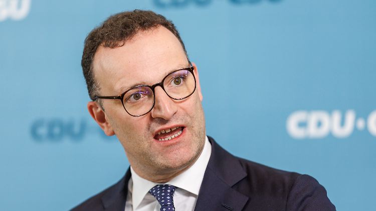 "Der massive Aufwuchs muss begrenzt werden", sagt Spahn.