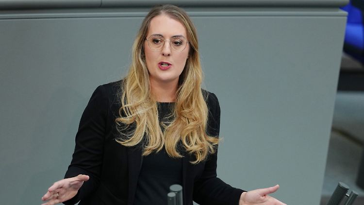 "Wir sind auf Einwanderung in den Arbeitsmarkt angewiesen", sagte Dröge.