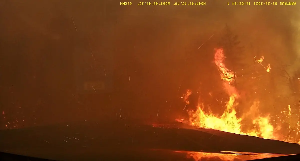2023-05-29T064225Z-477365527-RC2681ARMNZZ-RTRMADP-3-CANADA-WILDFIRES-NOVASCOTIA