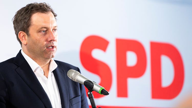 Im Gegensatz zu Kanzler Merz positioniert sich sein Vize Klingbeil nicht so deutlich.