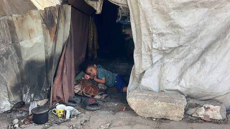 Zelte mit Vertriebenen in Gaza-Stadt