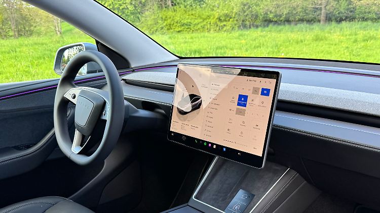 So aufgeräumt wie im Model Y geht es bloß in wenigen Auto-Innenräumen zu.