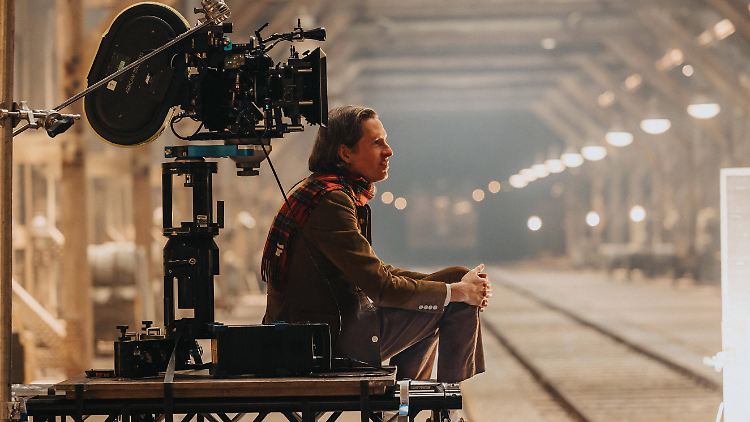 Wes Anderson am Set von "Der phönizische Meisterstreich".