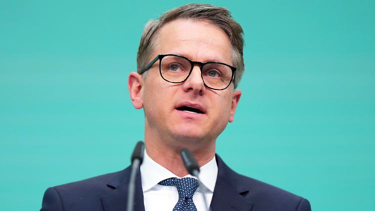 Es gebe über 200.000 Bürgergeldempfänger, die sofort arbeiten könnten, sagte CDU-Generalsekretär Linnemann.