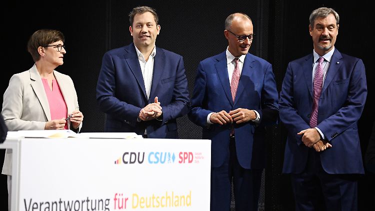Ganz so feierlich wie bei der Unterzeichnung des Koalitionsvertrags wird es bei der Pressekonferenz heute Abend nicht zugehen. Mehr Frauen werden aber auch nicht dabei sein.
