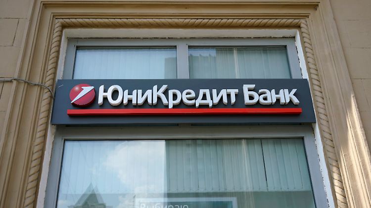 2016-07-07T120000Z_864645179_D1BETOEKZZAA_RTRMADP_3_RUSSIA-BUSINESS.JPG