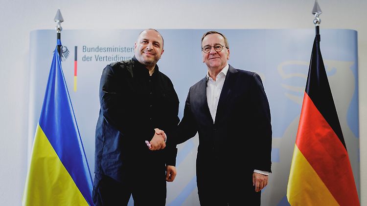 Die Militärhilfe-Zusage erfolgte beim Treffen von Bundesverteidigungsminister Boris Pistorius mit seinem ukrainischen Kollegen Rustem Umerow in Berlin (Archivfoto).