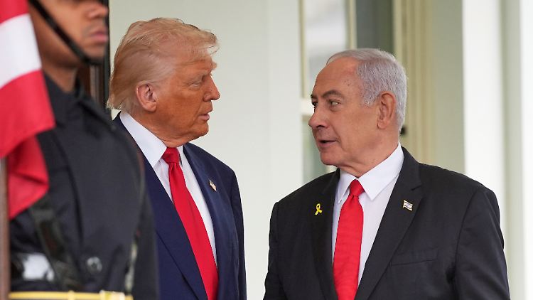 Trump hat Netanjahu vor Angriffen auf Irans Atomanlagen gewarnt. 
