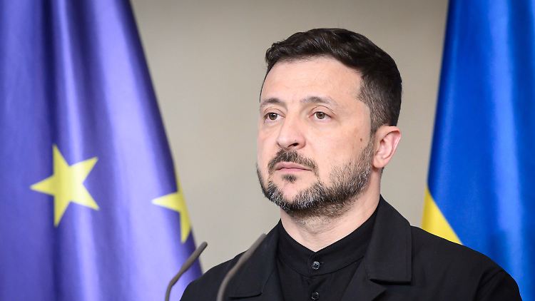 Selensky fordert Russland auf, ein Memorandum für eine Waffenruhe vorzulegen. 