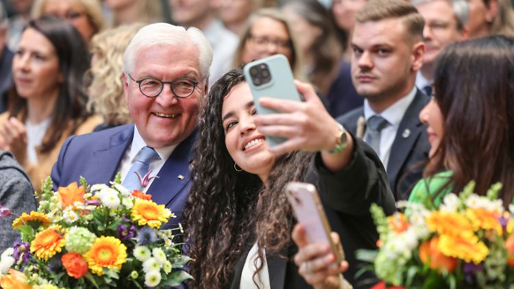 Bundespräsident Steinmeier bei einer Einbürgerungsfeier.