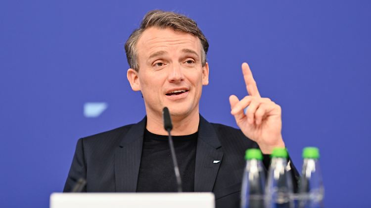 SAP-Boss Christian Klein betont die Chancen der Entwicklungen rund um KI.