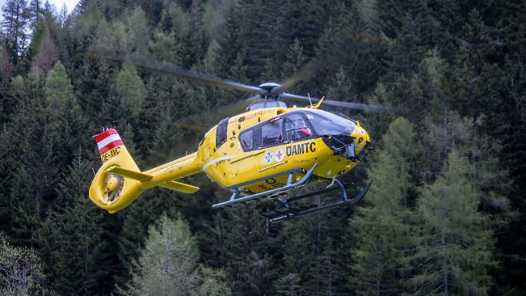 Zwei Hubschrauber waren an der Bergung in Tirol beteiligt.
