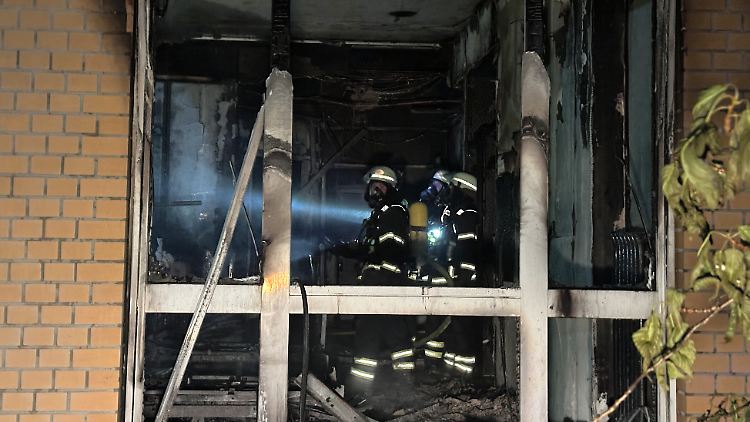Feuerwehrleute im im Marienkrankenhaus.