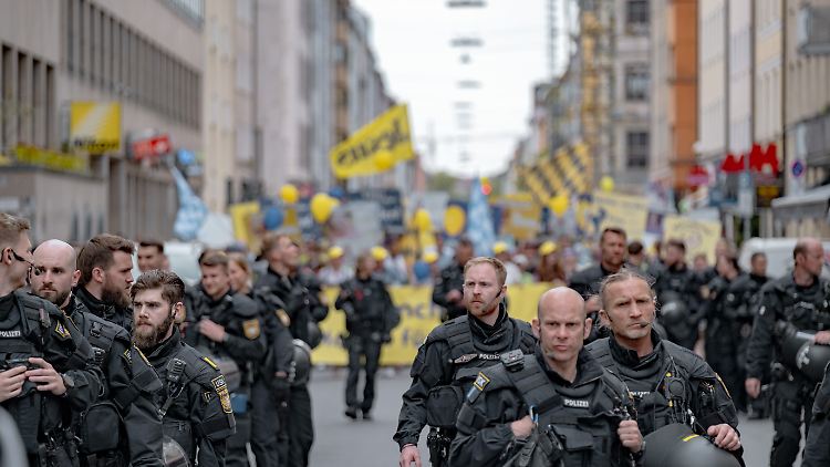 Demo gegen Sterbehilfe in München Anfang Mai: Das Thema beschäftigt nun erneut den Bundestag. 