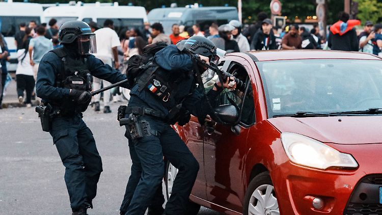 Auch am Sonntag kam es in Paris zu Ausschreitungen.