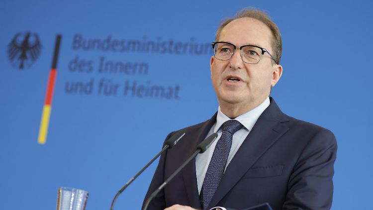 Erlitt vor Gericht eine Schlappe: Dobrindt. 