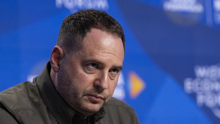 Jermak wird auf seiner Reise von der stellvertretenden Ministerpräsidentin der Ukraine begleitet.