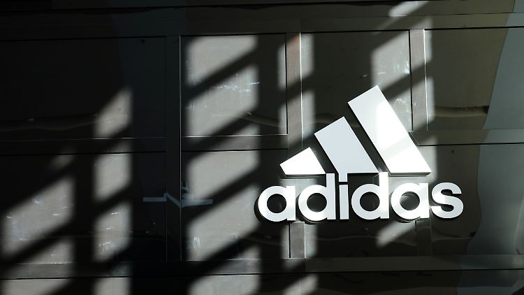 Unter anderem Adidas-Kunden sind von einem Datenleck betroffen.