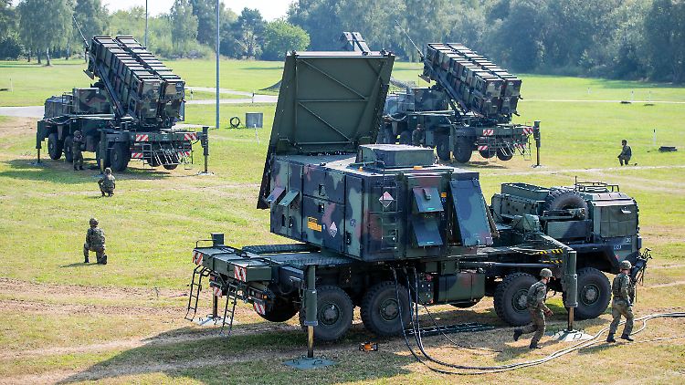 Auch in Deutschland ist derzeit viel zu wenig vorhanden, falls Russland angreifen sollte: Patriot-Flugabwehr.