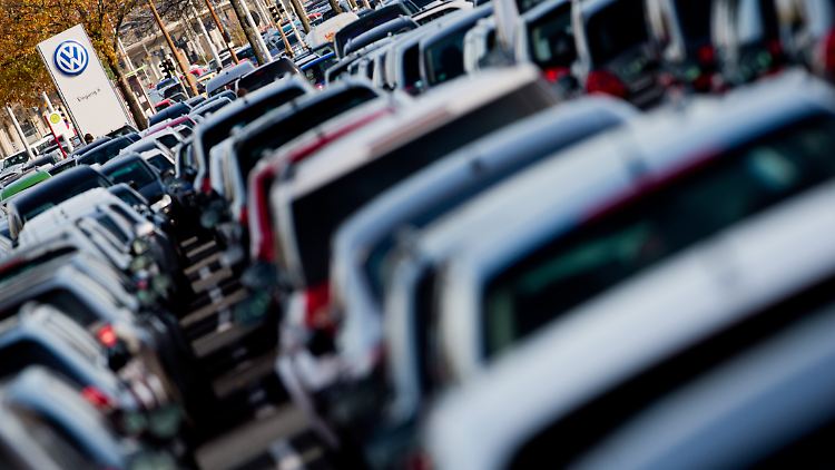 VW konnte im ersten Quartal dieses Jahres noch einen Achtungserfolg verbuchen. Bei BMW und Mercedes sieht es deutlich schlechter aus.