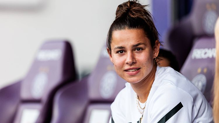 Vor der EM war sie beim DFB-Team, währenddessen aber wird Lena Oberdorf fehlen.