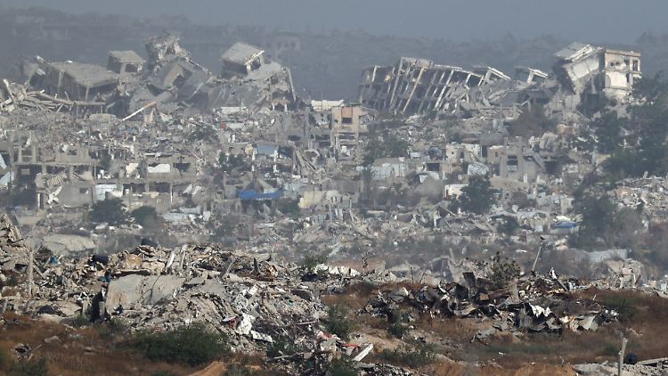 Nach einer Analyse des UN-Satellitenzentrums Unosat waren bis zum 1. Dezember 2024 fast 69 Prozent der Gebäude im Gazastreifen zerstört oder beschädigt.