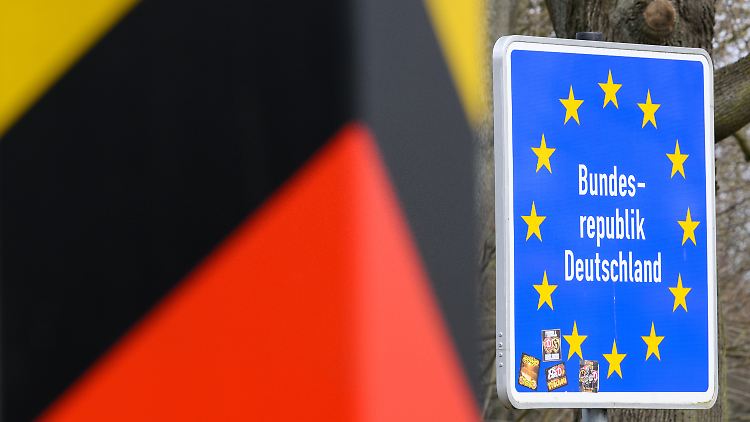 Betont wird im Gesetzesentwurf, dass bei Asylsuchenden aus sicheren Ländern die Schutzgewährung keinesfalls ausgeschlossen ist.
