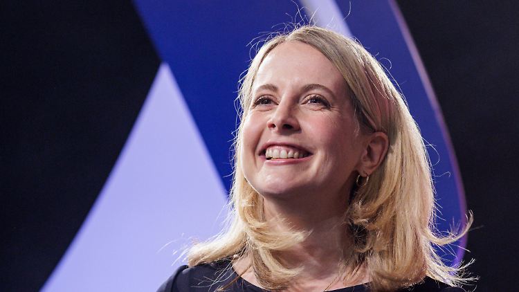 Die neue Bauministerin Verena Hubertz steckt noch voller Elan. 