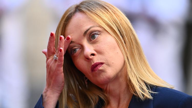 Rechtspopulistin Giorgia Meloni verschärft das Strafrecht und Italien debattiert darüber.