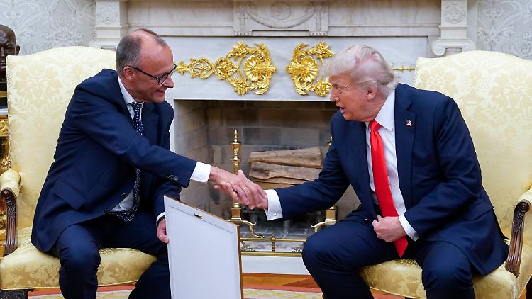 Der Handschlag saß.