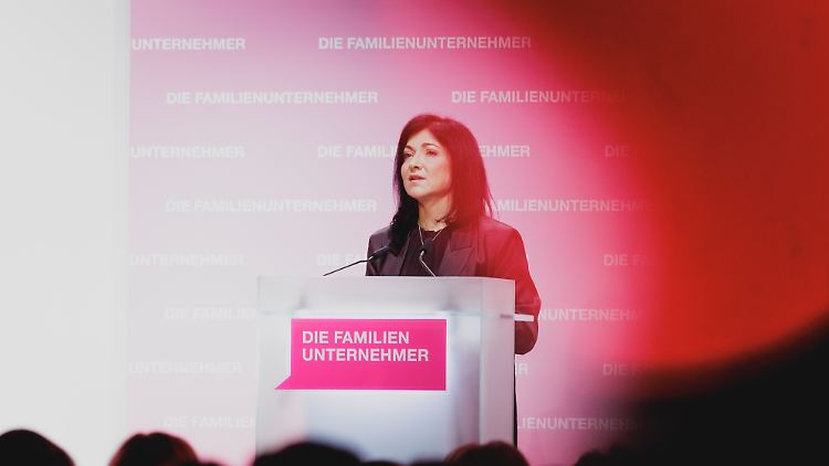 Katherina Reiche hat Erfahrung in der Branche: Sie war früher Chefin des Verbands kommunaler Unternehmen (VKU) und von Westenergie.