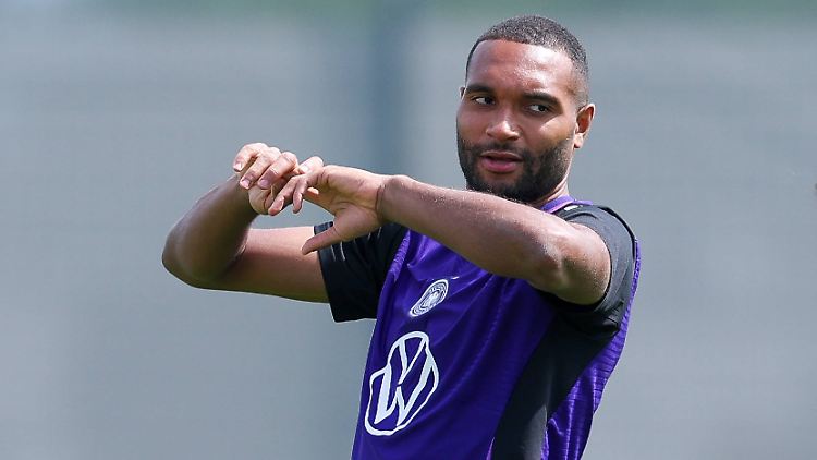 Der FC Bayern kann nun offenbar schon in der Vorrunde der Klub-WM auf Jonathan Tah zurückgreifen.