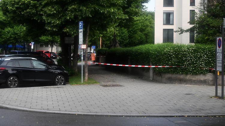 Ein Flatterband markiert den Tatort in der Nähe der Theresienwiese.